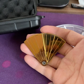 Segunda-Mão-de-Impressão de Lazer Fã Empurrar Marca de Zircónio Material da Liga de Ouro de Superfície Obter a Caixa de Acrílico Livre