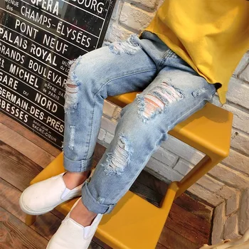 2019 Nova moda quebrado buraco de calças de brim de crianças para meninas Meninos a coleção Primavera / Verão jeans para as meninas Casual Solta Ripped Jeans, calças de brim das crianças